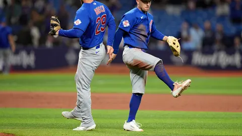 Alex Bregman celebra el triunfo ante Rays con Michael Busch | AP