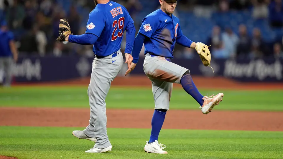 Alex Bregman celebra el triunfo ante Rays con Michael Busch | AP