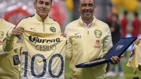 Homenaje de América a Cesilio de los Santos en 2016 | MEXSPORT