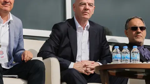 Gianni Infatino observa desde un palco l AP