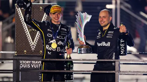 Lambiase y Verstappen en celebración en el Gran Premio de Las Vegas 2025 | RED BULL