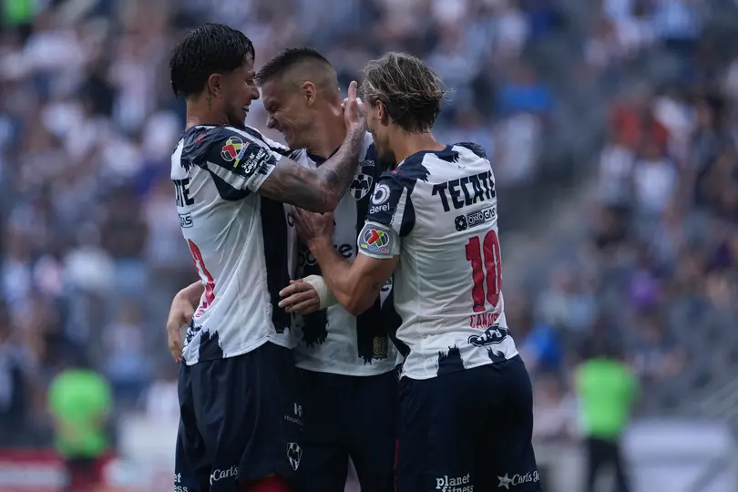 Rayados jugando ante San Luis l IMAGO7