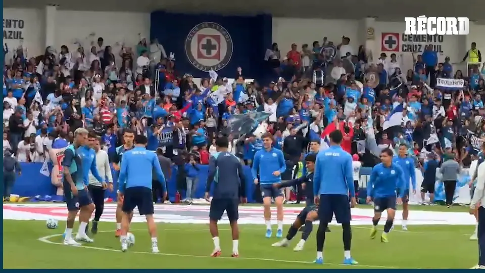 ¡LA SANGRE AZUL PRESENTE EN EL ENTRENAMIENTO DE CRUZ AZUL! Previo al juego contra AMÉRICA