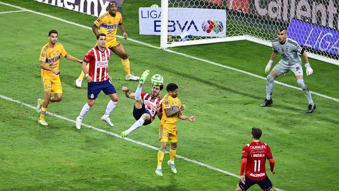 Jugadores de Chivas y Tigres en la Final del CL23 | IMAGO7
