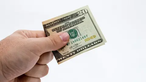 La moneda se mantiene estable este viernes por lo que no representa gran variedad en su cambio / FREEPIK