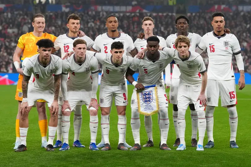 Selección de Inglaterra previo a un partido | AP
