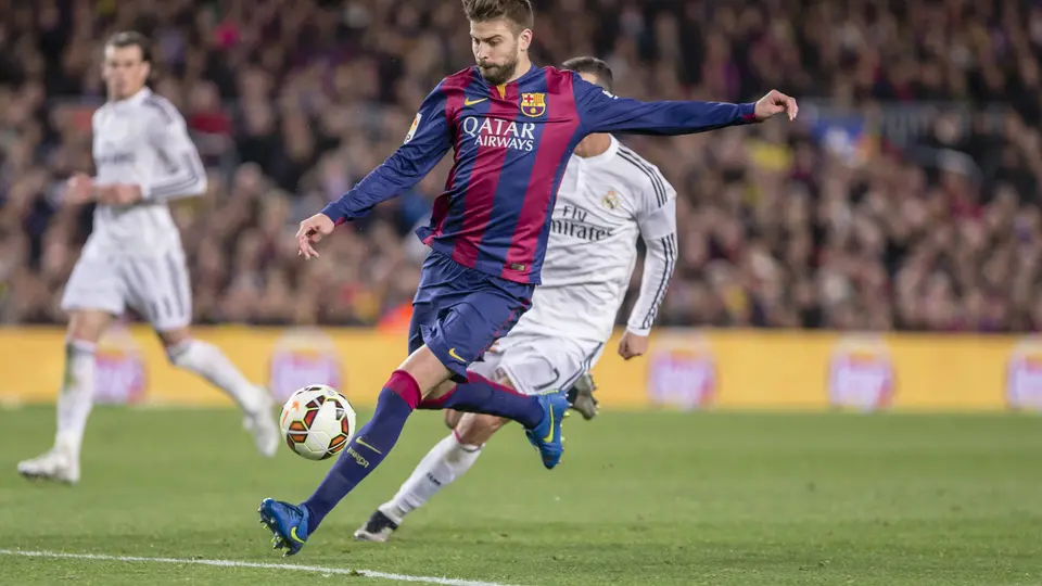 Gerard Piqué en el partido de Barcelona contra Real Madrid en 2015 | MEXSPORT