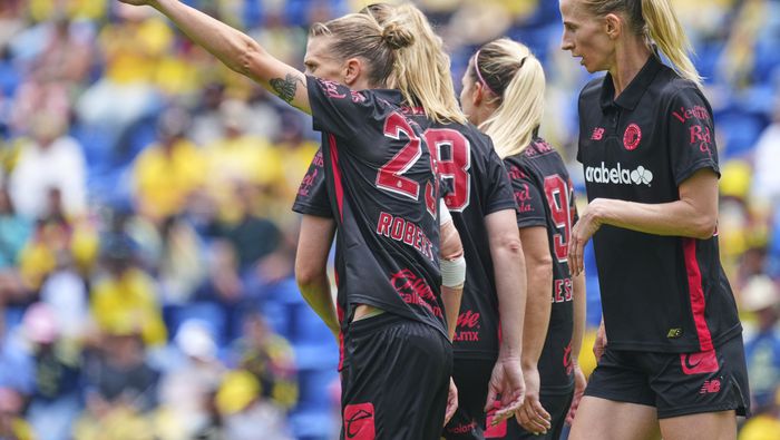 Faustine Robert en celebración con Toluca en el partido ante América en el Clausura 2026 de la Liga MX Femenil | IMAGO 7