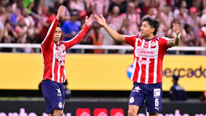 Efraín Álvarez y Omar Govea ante Tigres | MEXSPORT