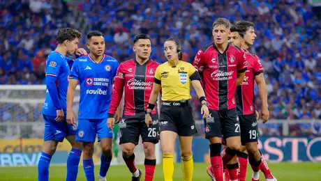 Katia Itzel García en nueva polémica tras no marcar un penal para Atlas
