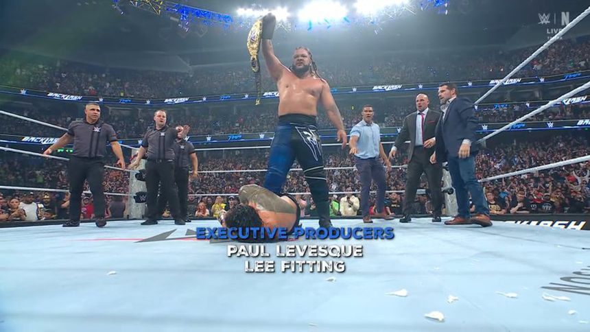 Jacob Fatu, siendo el mejor parado frente a Roman Reigns | CAPTURA DE WWE
