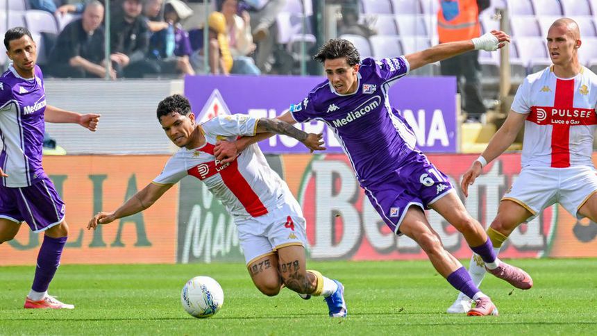 Jugadores de Fiorentina y Genoa en la Serie A | AP