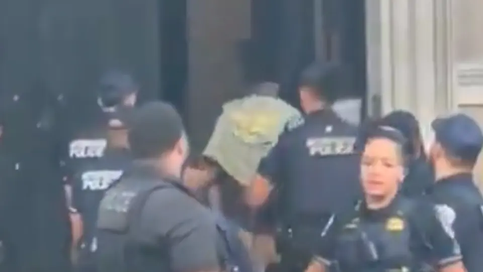 El operativo policial en Washington D.C. terminó sin víctimas ni personas lesionadas, confirmaron autoridades diplomáticas mexicanas. / @emoctezumab