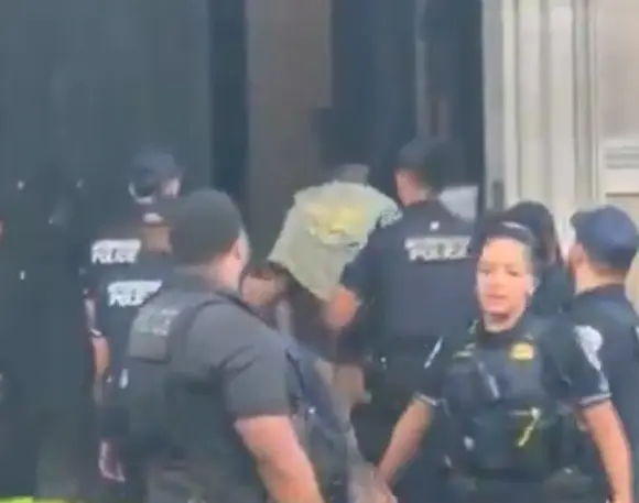 El operativo policial en Washington D.C. terminó sin víctimas ni personas lesionadas, confirmaron autoridades diplomáticas mexicanas. / @emoctezumab