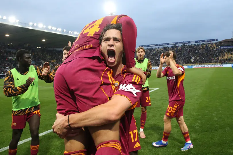 La Roma sigue apretando sobre el Milan l AP