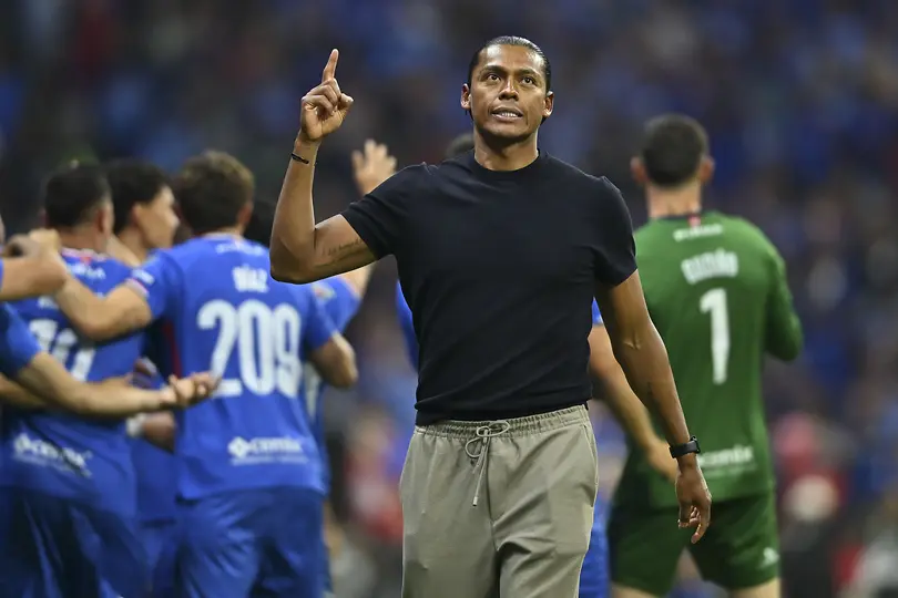 Joel Hiqui en celebración con Cruz Azul ante Atlas en Liguilla del Clausura 2026 de la Liga MX | IMAGO 7