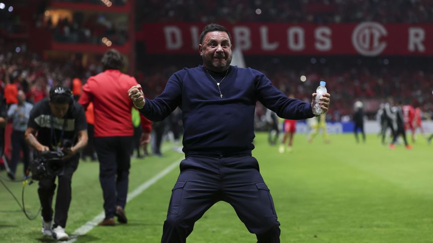 Antonio Mohamed con Toluca en la Copa de Campeones Concacaf | IMAGO 7