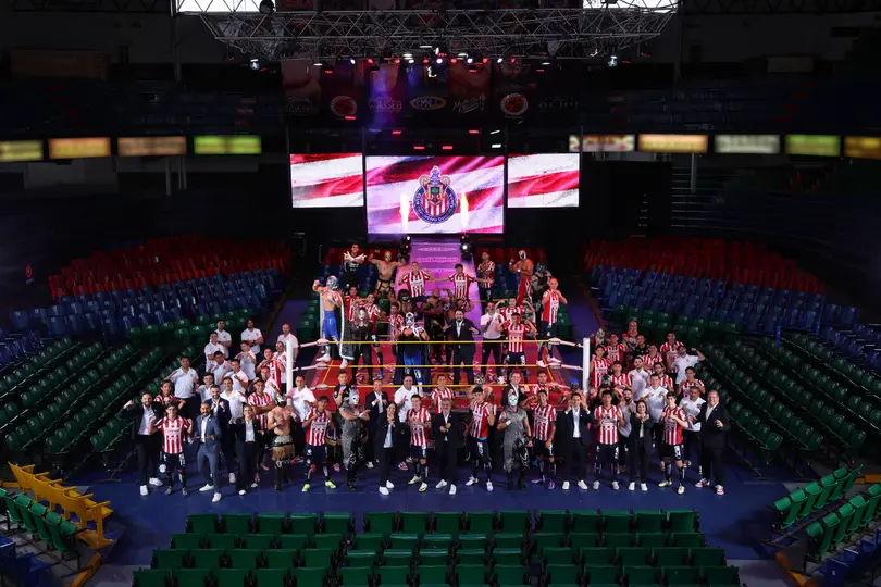 La foto oficial de Chivas que se tomó junto con Atlantis en el Apertura 2024 | X: @Chivas
