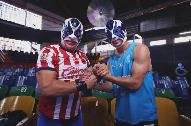 Roberto Alvarado con Atlantis | X: @Atlantis_CMLL