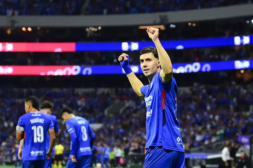 José Paradela dándole el triunfo a Cruz Azul | MEXSPORT