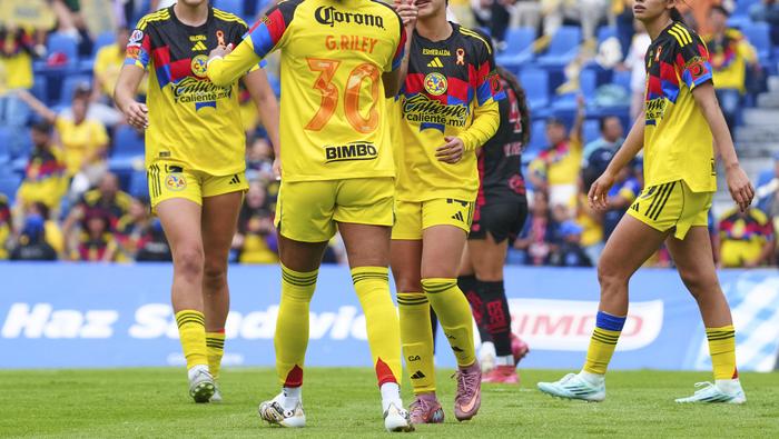 Jugadoras de América en celebración ante Toluca en la Semifinal del Clausura 2026 de la Liga MX Femenil | IMAGO 7