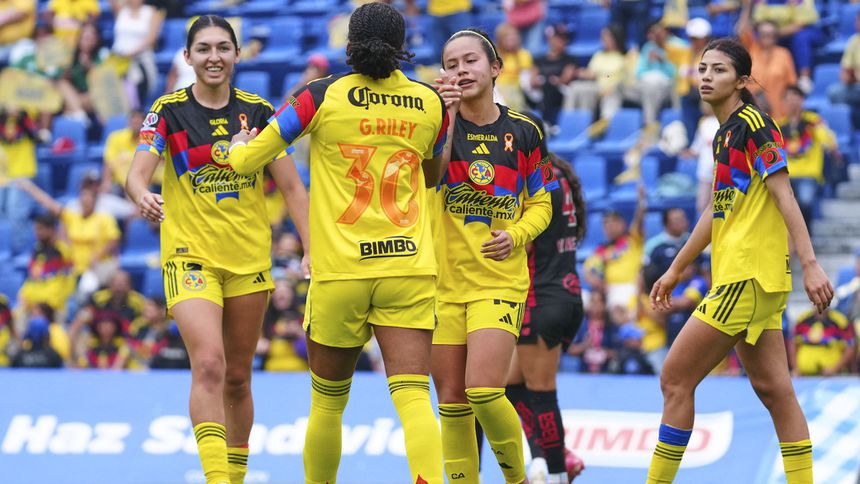 Jugadoras de América en celebración ante Toluca en la Semifinal del Clausura 2026 de la Liga MX Femenil | IMAGO 7
