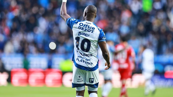 Enner Valencia marcó de penal para extender la ventaja de Pachuca ante Toluca | MEXSPORT