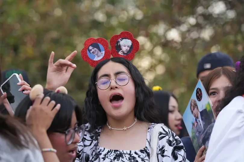 El ARMY mexicano espera conocer las fechas y recintos para el regreso de BTS. / AP