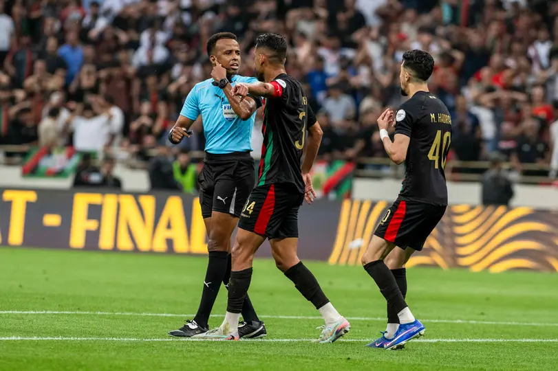 Omar Artan durante un partido oficial | AP