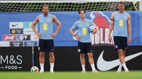 Selección de Inglaterra en entrenamiento | AP