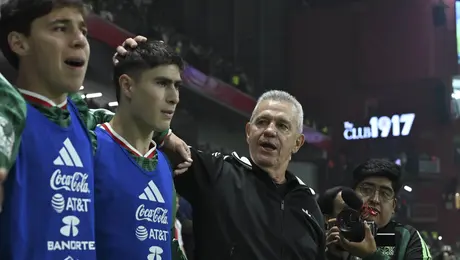 Javier Aguirre reconoce que la ‘Hormiga’ González se ganó su lugar a base de goles