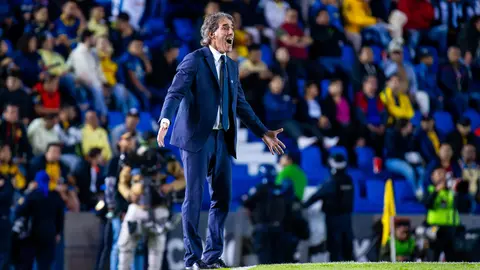 Guillermo Almada en un partido de la Liga MX | IMAGO 7