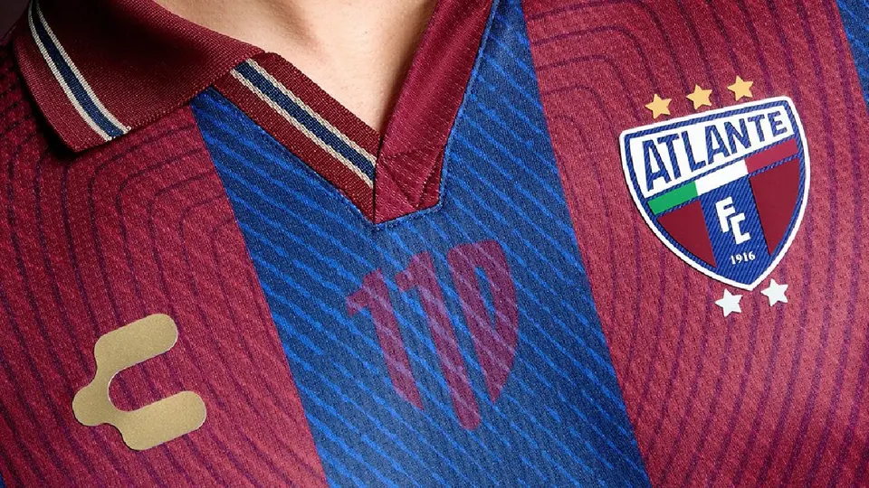 Nuevo jersey del Atlante | x:@CharlyFutbol