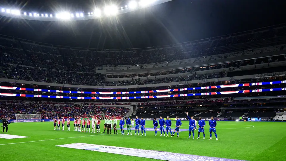 ¿Por qué Cruz Azul busca 'casa' pese a tener contrato con el Estadio Azteca?