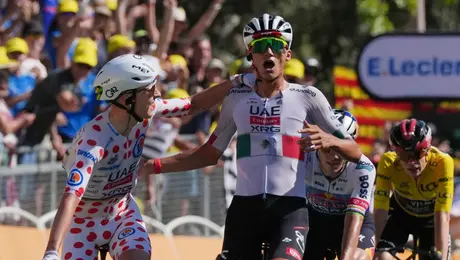 ¡Sigue sin aflojar el 'Torito'! Isaac del Toro se mantiene en el Top 3 del Tour de Francia 2026; Tim Merlier conquista la etapa 7