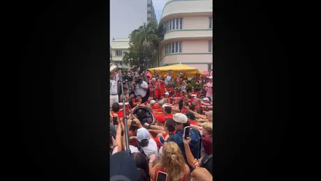 Los vikingos noruegos y Caramelo haciendo el 'Russ'