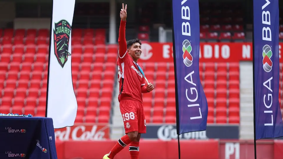 Víctor Arteaga en inferiores de Toluca | IMAGO7