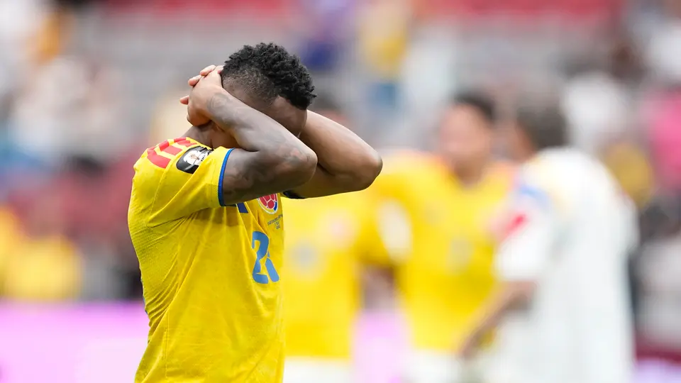 Jaminton Campaz 'desaparece' tras la eliminación de Colombia; Federación condena amenazas