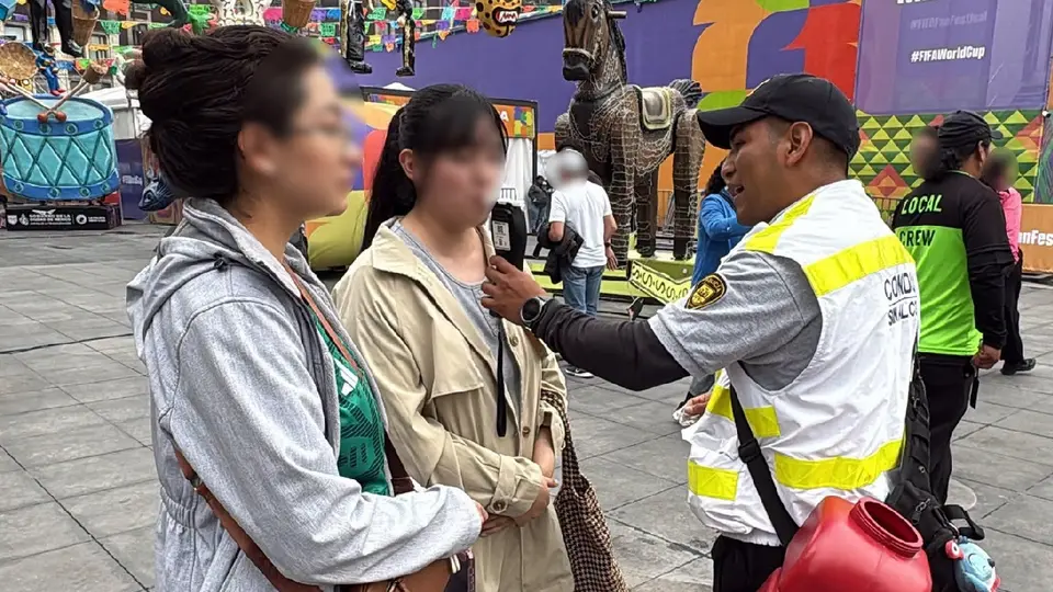 El operativo también llegó hasta las personas a pie dentro de los festivales futboleros en la CDMX / FB: @PoliciaCDMX