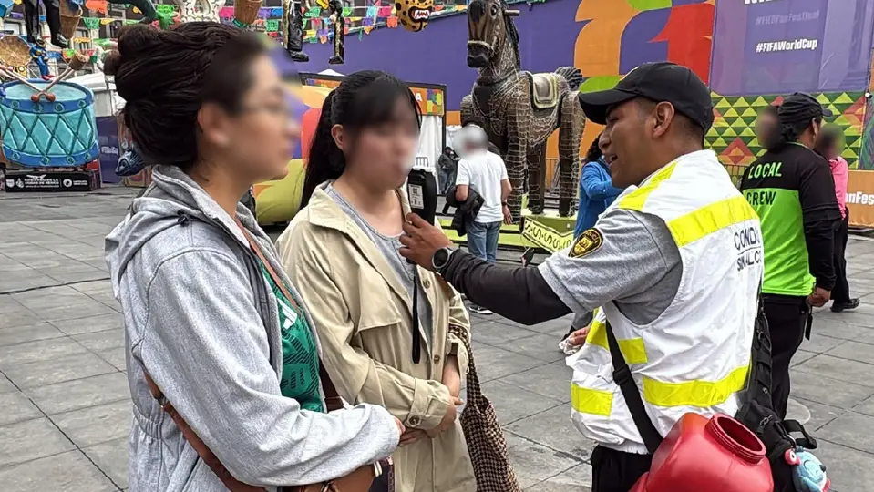 El operativo también llegó hasta las personas a pie dentro de los festivales futboleros en la CDMX / FB: @PoliciaCDMX