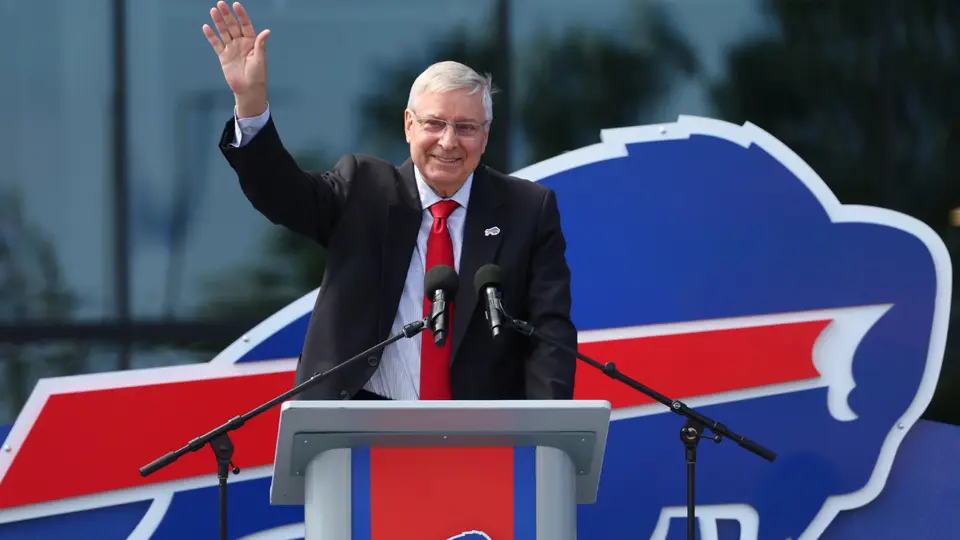 Terry Pegula, dueño de los Bills, en la inauguración del nuevo estadio | AP
