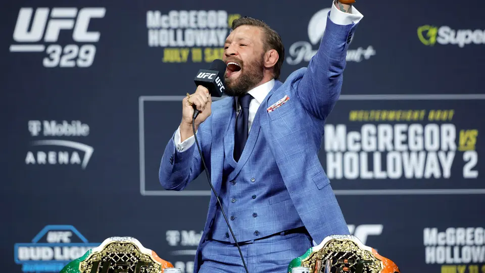 Conor McGregor cantando "Wonderwall" l AP