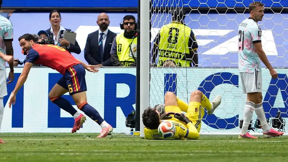 Mikel Merino anota el gol de la victoria | AP