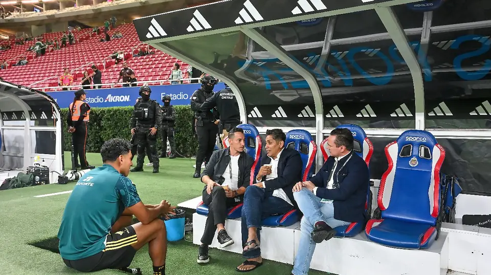 Jorge Campos, Andrés Guardado | IMAGO7