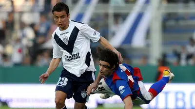 ¿Cuántos y qué jugadores mexicanos han disputado la Copa Libertadores con equipos sudamericanos?
