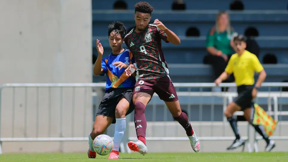 Da'vian Kimbrough jugando con la Selección Mexicana sub 15 | IMAGO7