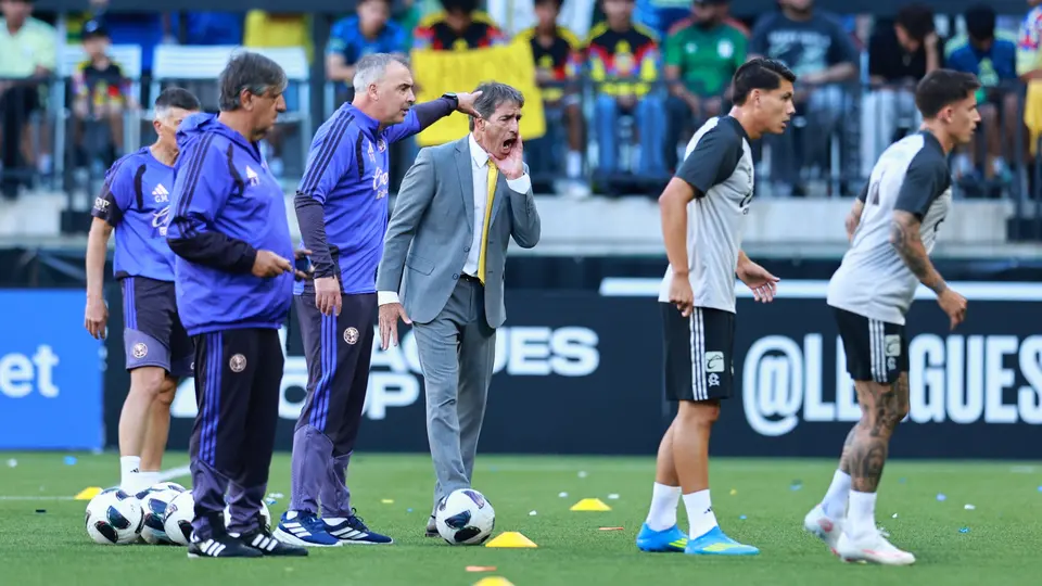 Almada con los pies sobre la tierra: “América está muy lejos del techo futbolístico”