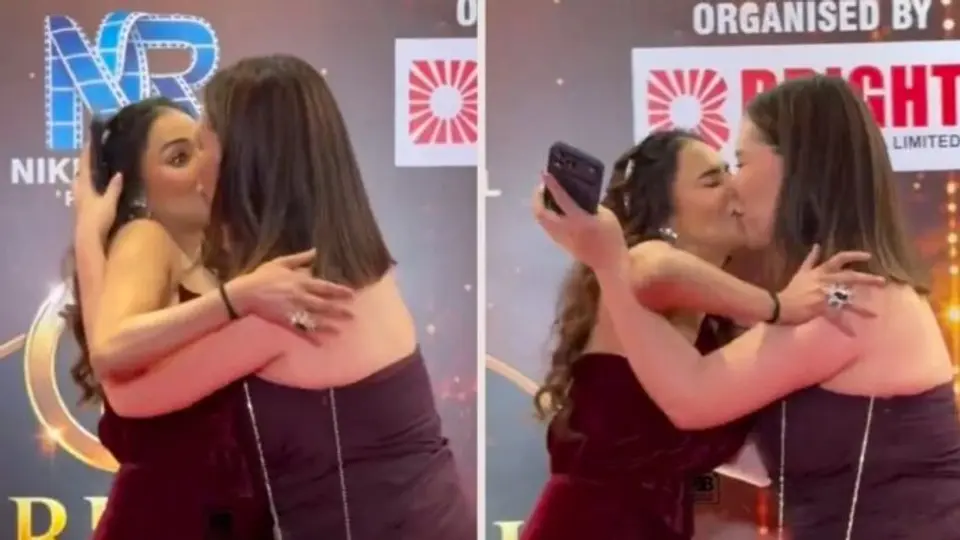 VIDEO: Fan besa a la fuerza a Nikita Rawal durante alfombra roja; actriz intenta apartarla