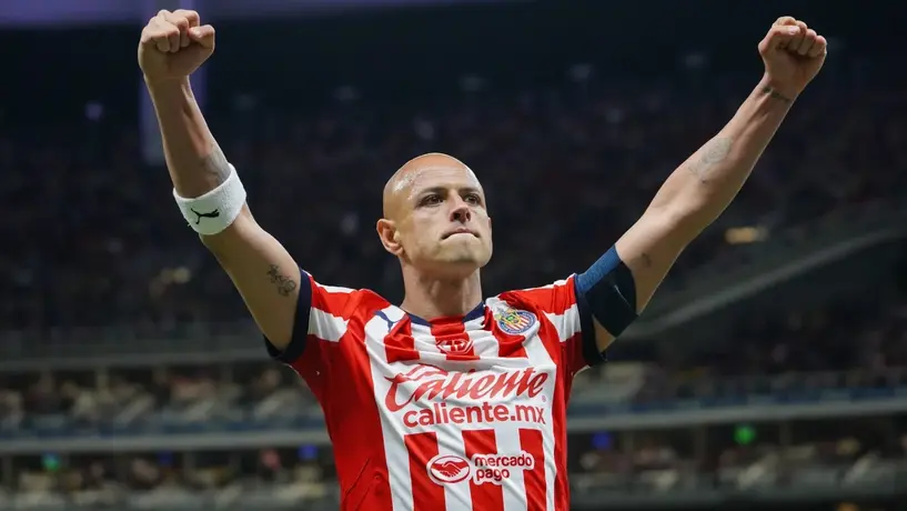 ¡Interesante! 'Chicharito' Hernández reaparece con 'incomodas opiniones' en redes sociales