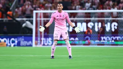 Nahuel Guzmán recibe reducción de su sanción en Concacaf